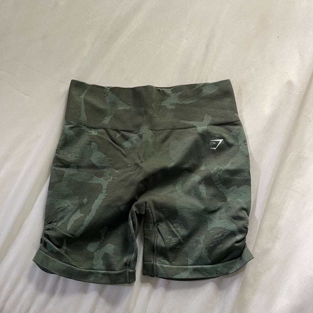 Gymshark Green Adapt Camo Seamless Shorts, Size Large